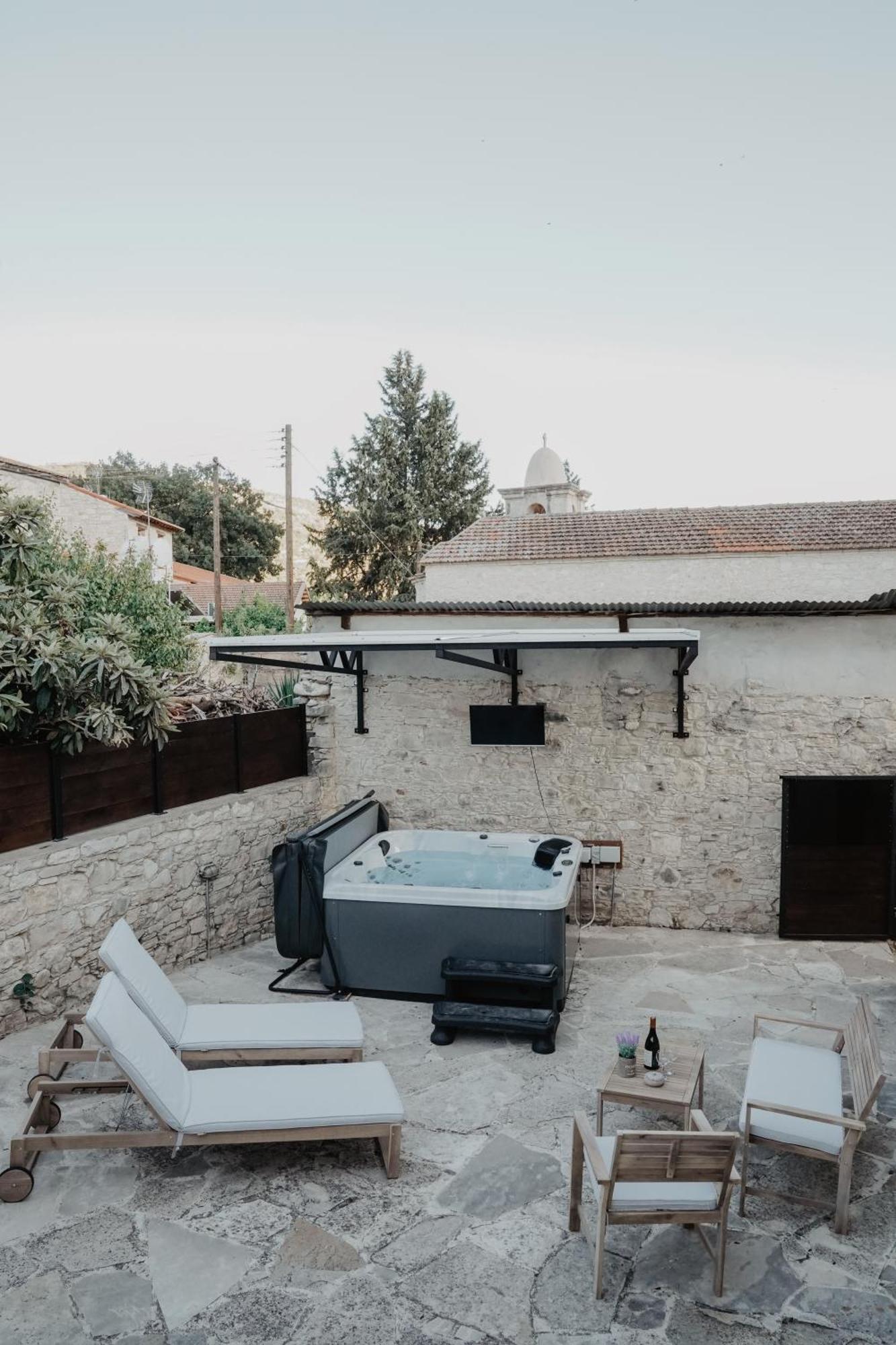 The Stonehouse Suites With Private Bath Spas Limassol Exterior photo