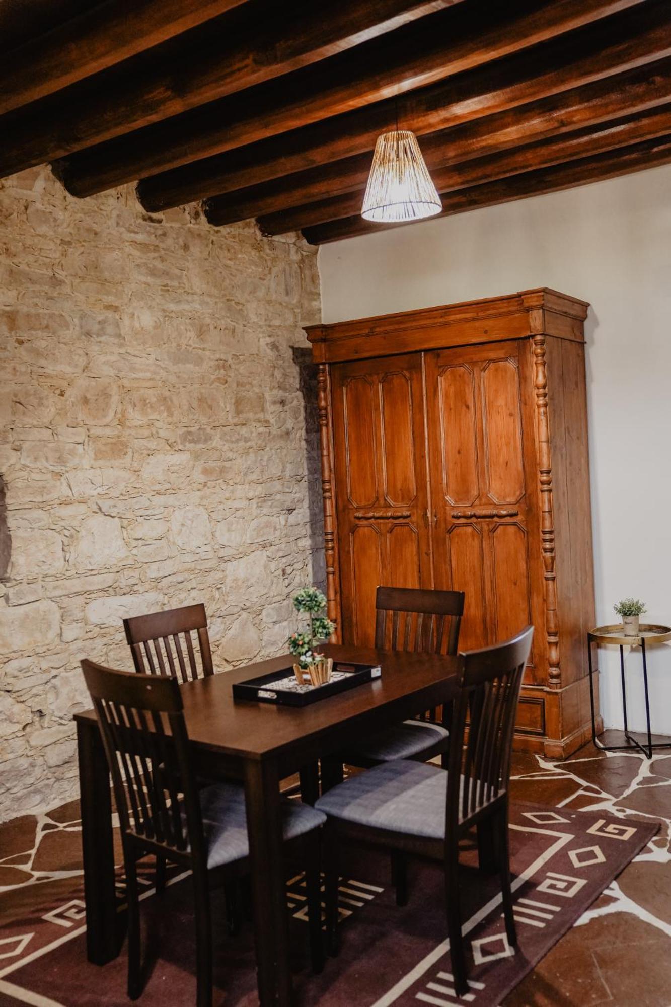 The Stonehouse Suites With Private Bath Spas Limassol Room photo